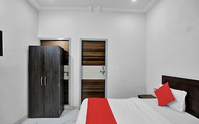 Hotel O Krishna Palace